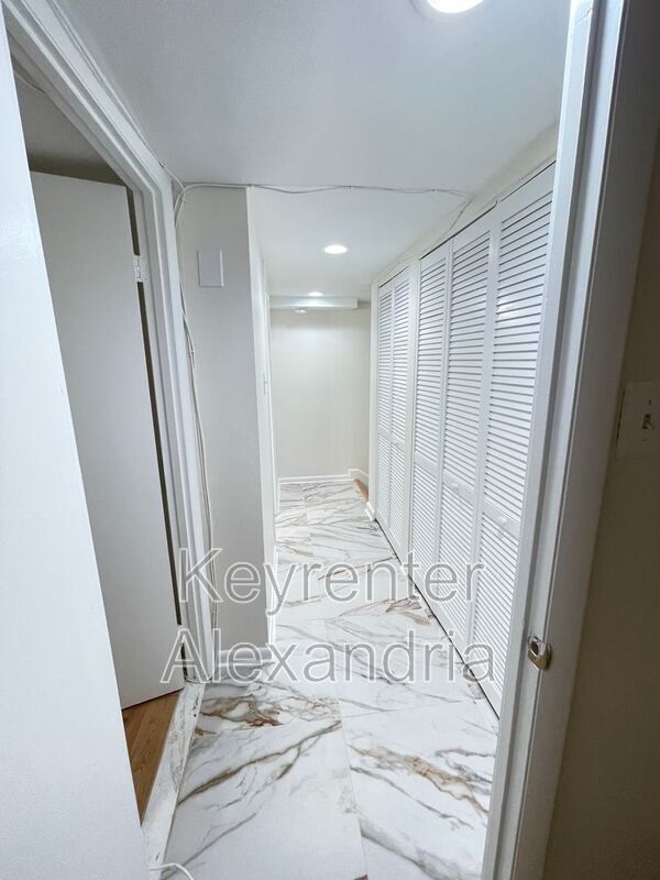 Building Photo - 116 Roberts Ln