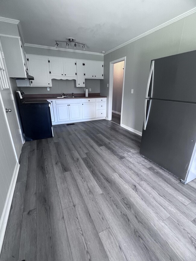 Building Photo - 2548 Park Rd Ext