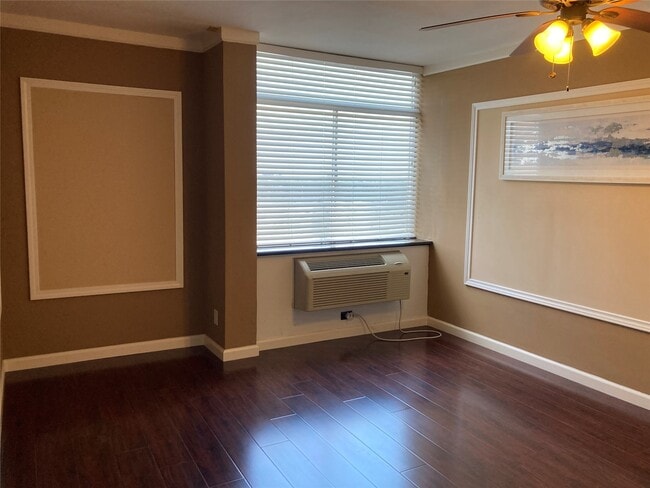 Building Photo - 7520 Hornwood Dr