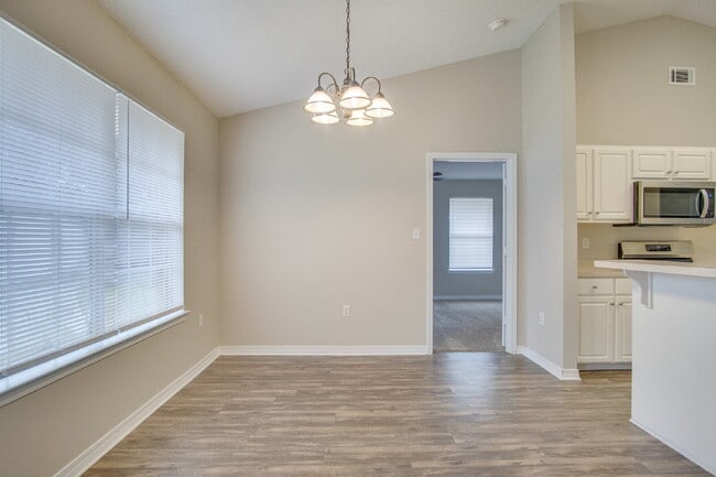 Building Photo - Holley by the Sea Home – 4 Bedrooms, Great...