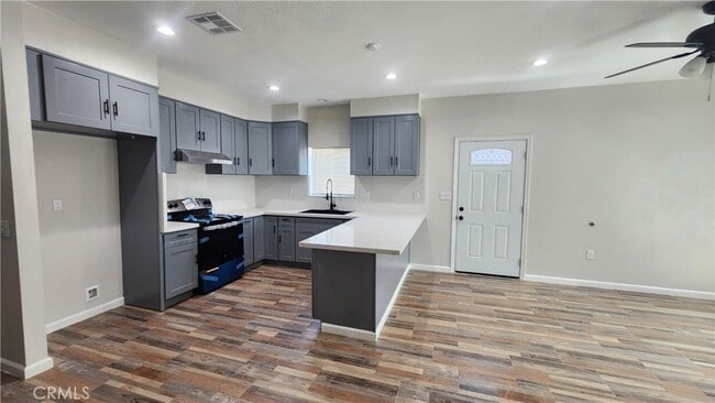 Building Photo - 3433 Eucalyptus Ave