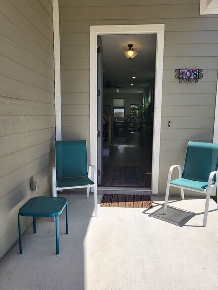 Building Photo - 108 Blue Hibiscus Dr