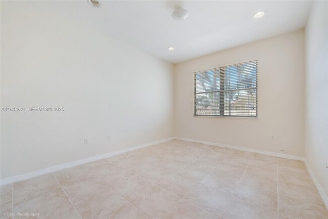 Building Photo - 11084 SW 237th Ln