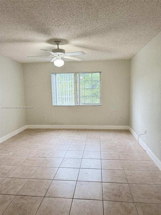 Building Photo - 5015 Wiles Rd