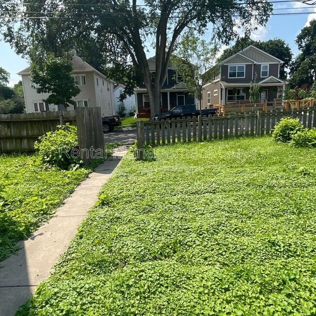 Building Photo - 501 N Morgan Ave