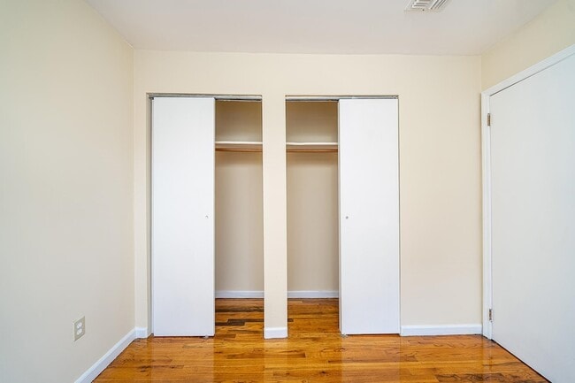 Building Photo - 524 4th St