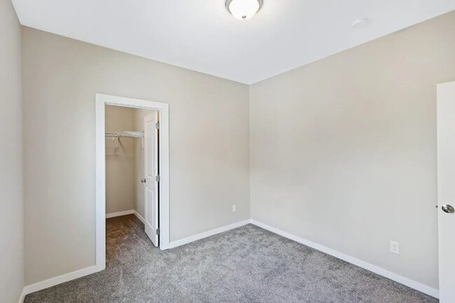 Building Photo - Modern Updates Meet Classic Charm in This ...