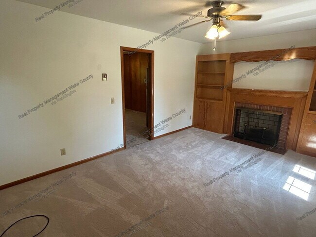 Building Photo - 7800 Penny Rd