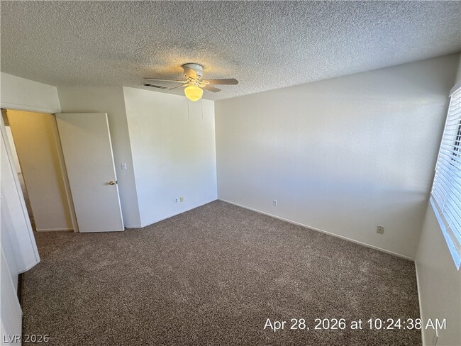 Building Photo - 2059 Club Crest Way