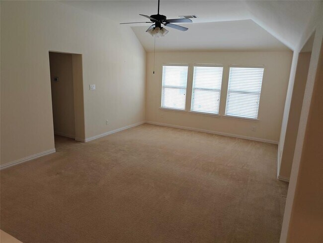 Building Photo - 5551 Twin Rivers Ln