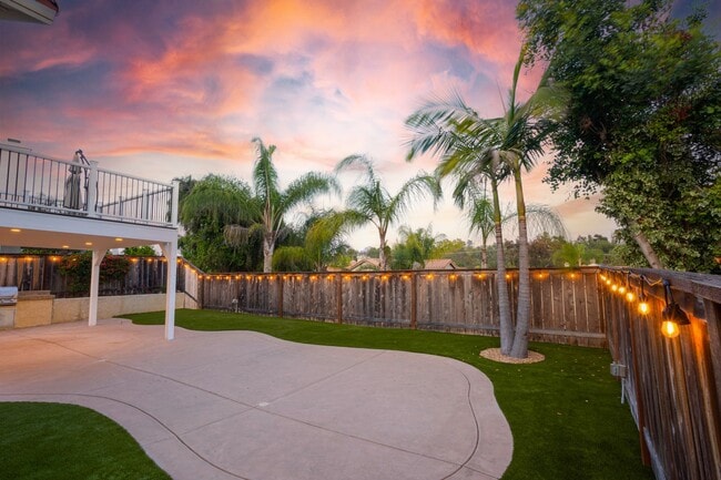 Building Photo - Exceptional Escondido Living — 4 Bed | 3 B...