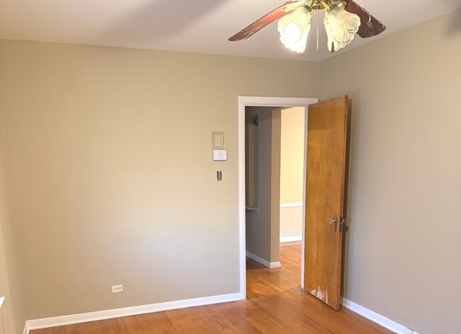 Building Photo - 11706 S Artesian Ave