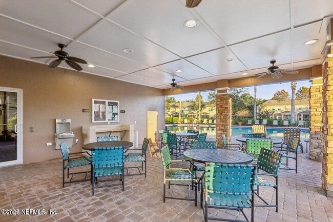 Building Photo - 12925 Spring Rain Rd