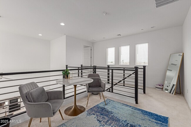 Building Photo - 1685 S Wallrade Ln