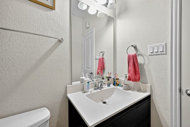 Building Photo - 18211 Kilmacolm Dr