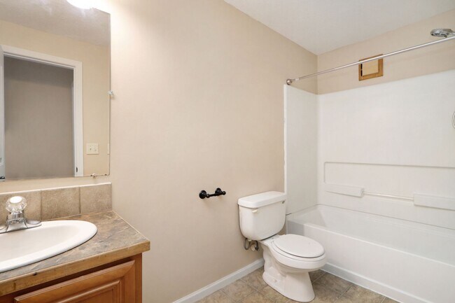 Building Photo - Beautifully Redone 2 Story Home!