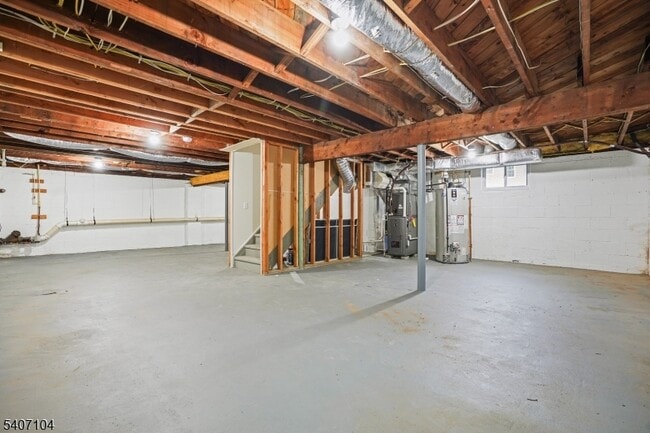 Building Photo - 2114 Elizabeth Ave