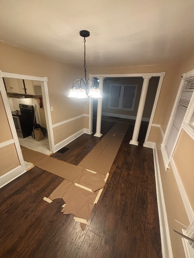 Building Photo - 342 E Broadway