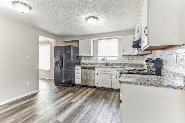 Building Photo - 2411 Blue Rock Blvd