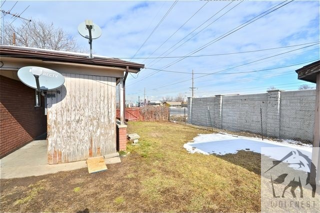 Building Photo - Beautiful 3 Bedroom West Valley Duplex