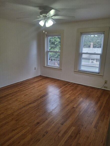 Primary Photo - 22 Gold St