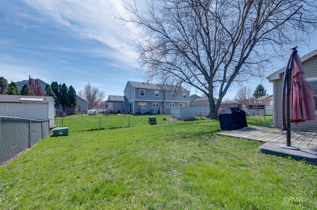 Building Photo - 359 Chaparral Cir