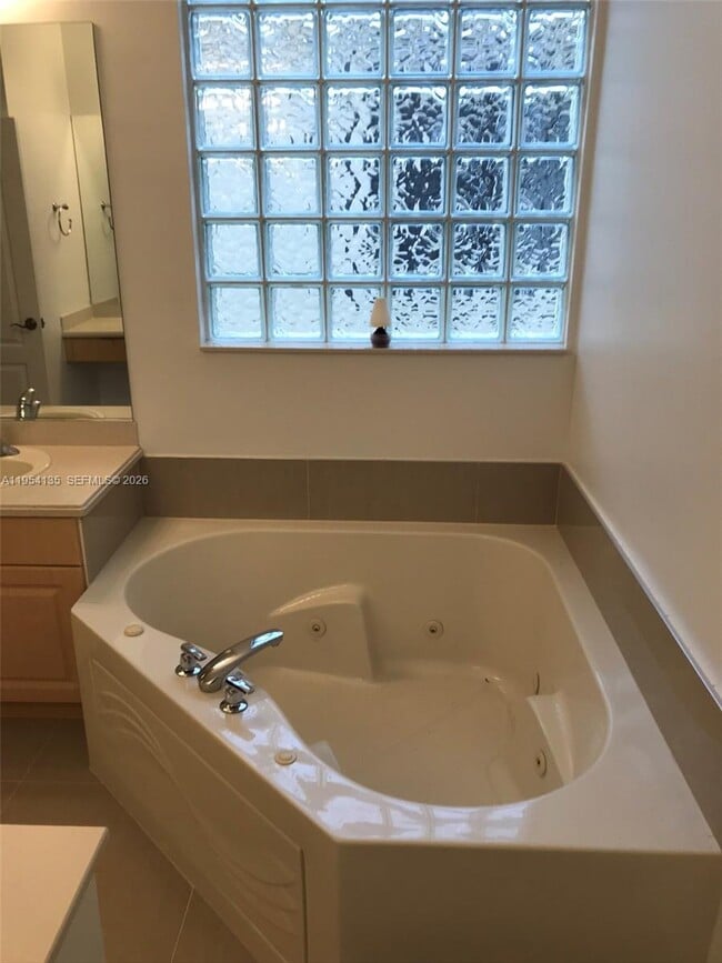 Building Photo - 19351 SW 61st St