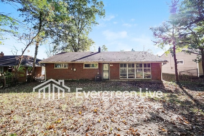 Building Photo - 8715 Desoto Dr