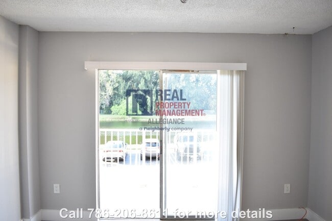 Building Photo - Modern Charm: Newly Renovated 2 Bed 2 Bath Rental Gem Awaits!