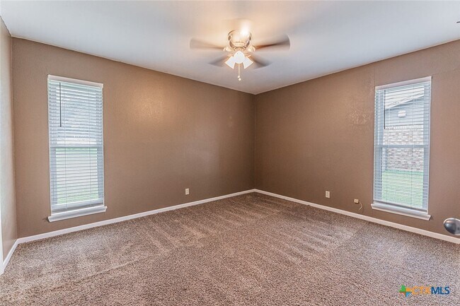 Building Photo - 3006 Belmont Dr