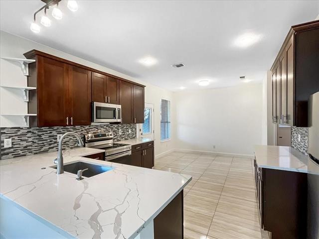 Building Photo - 2328 Heads And Tails Ln