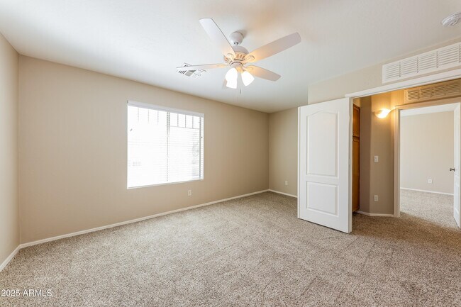 Building Photo - 6720 N 129th Ln