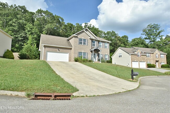 Building Photo - 3032 Oakwood Hills Ln