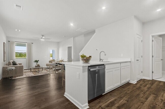 Building Photo - 210 Timber Fls Dr