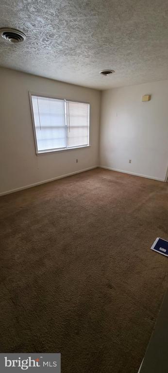 Building Photo - 319 Pendleton Dr