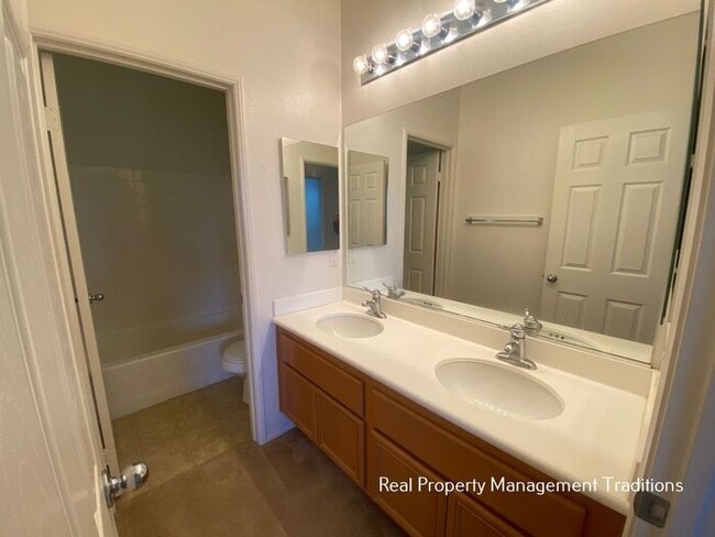 Building Photo - Ana Verde Hills - 4 bedroom, 3 bath!