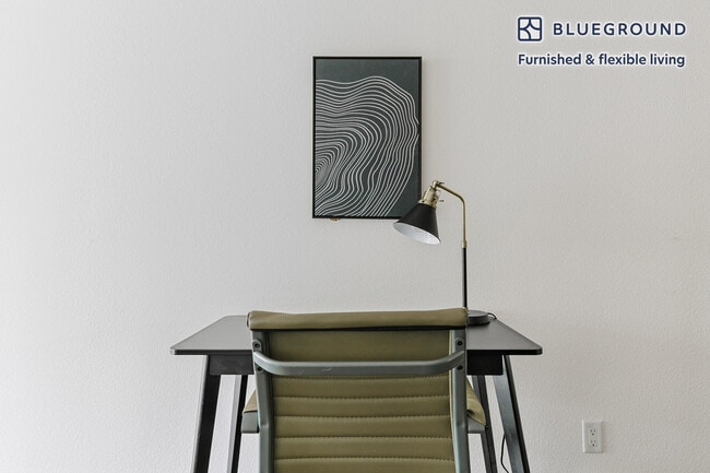 Building Photo - 10870 N Stelling Rd