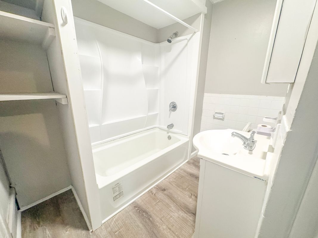 Building Photo - 224 Millville Ave