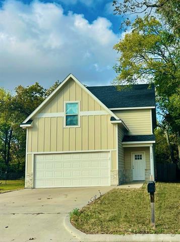 Primary Photo - 103 E 15th St