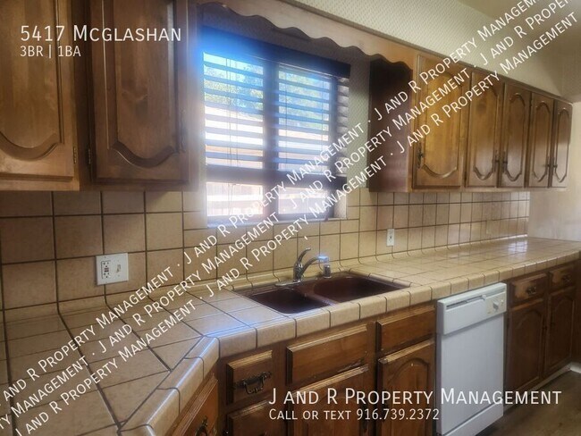 Building Photo - 5417 Mcglashan-