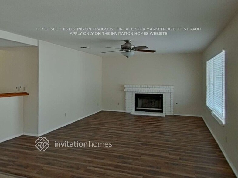 Building Photo - 740 Spruce Tree Cir