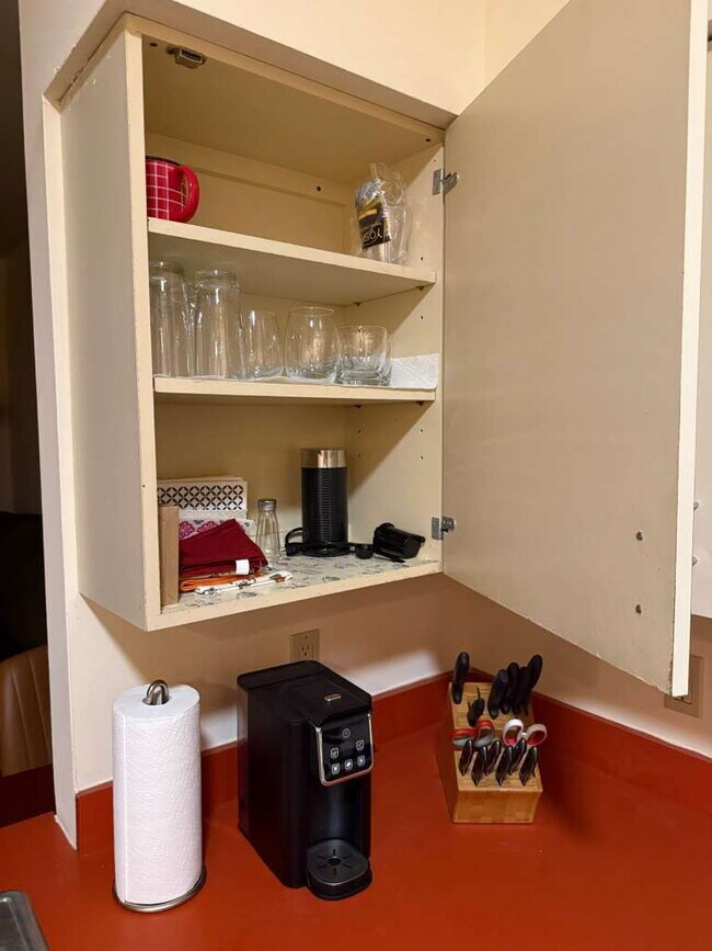 Building Photo - "Furnished Urban Oasis: Spacious 1-Bedroom in Prime St. Louis Location, SOULARD – 900 Sq Ft of Co...