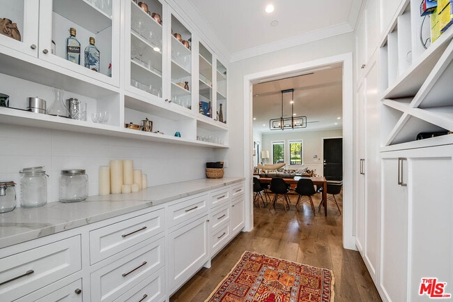 Building Photo - 4268 Colbath Ave