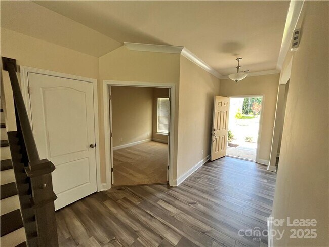 Building Photo - 11506 Oakhampton Way