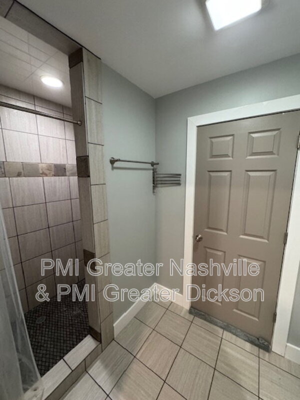 Building Photo - 1711 Golf St
