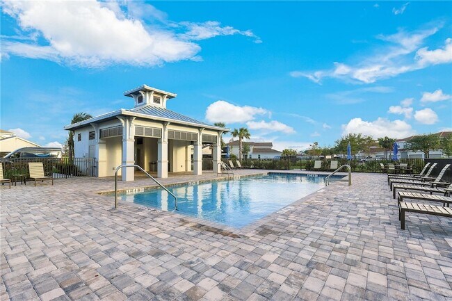 Building Photo - 14081 Heritage Landing Blvd