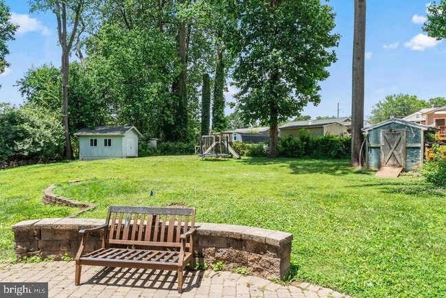 Building Photo - 7312 Poplar Ct