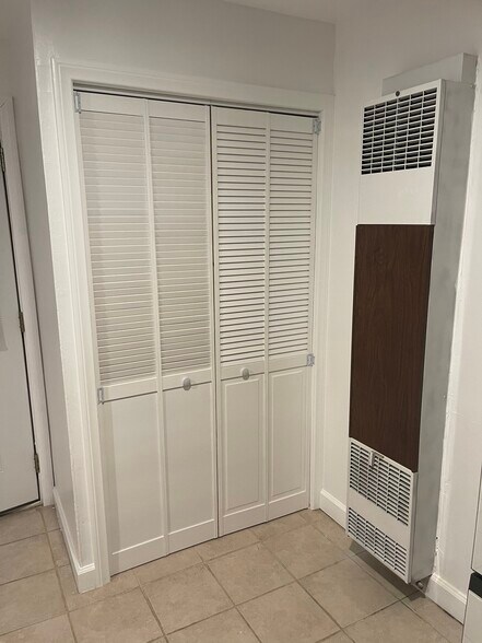 Pantry/Closet - 7330 Yarmouth Ave