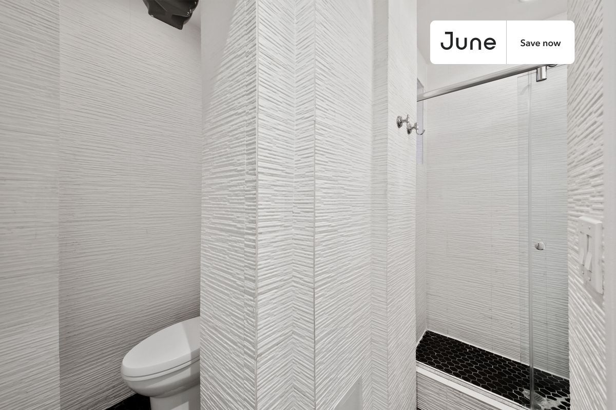 Building Photo - 824 9th Ave