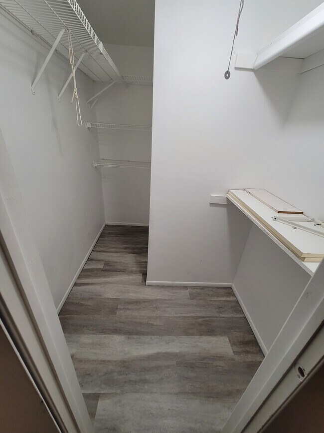 Building Photo - 1303 Morris Ct